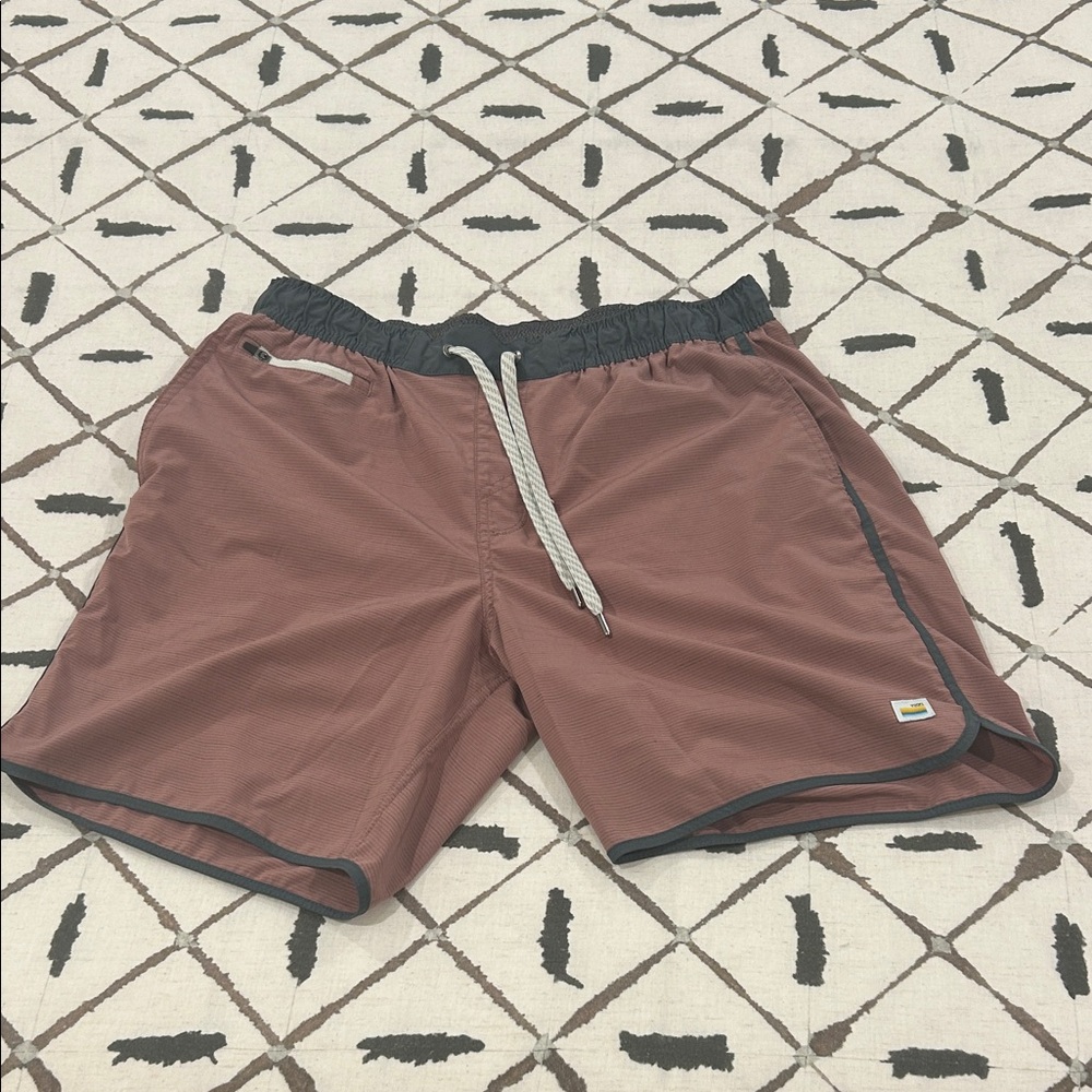 Vuori Mauve Shorts with Dark Gray Trim